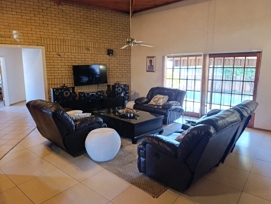 5 Bedroom Property for Sale in Spitskop SH Free State